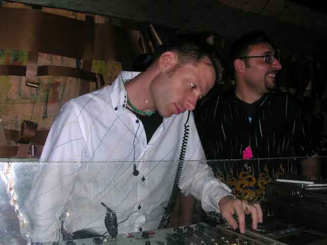 dj1.jpg